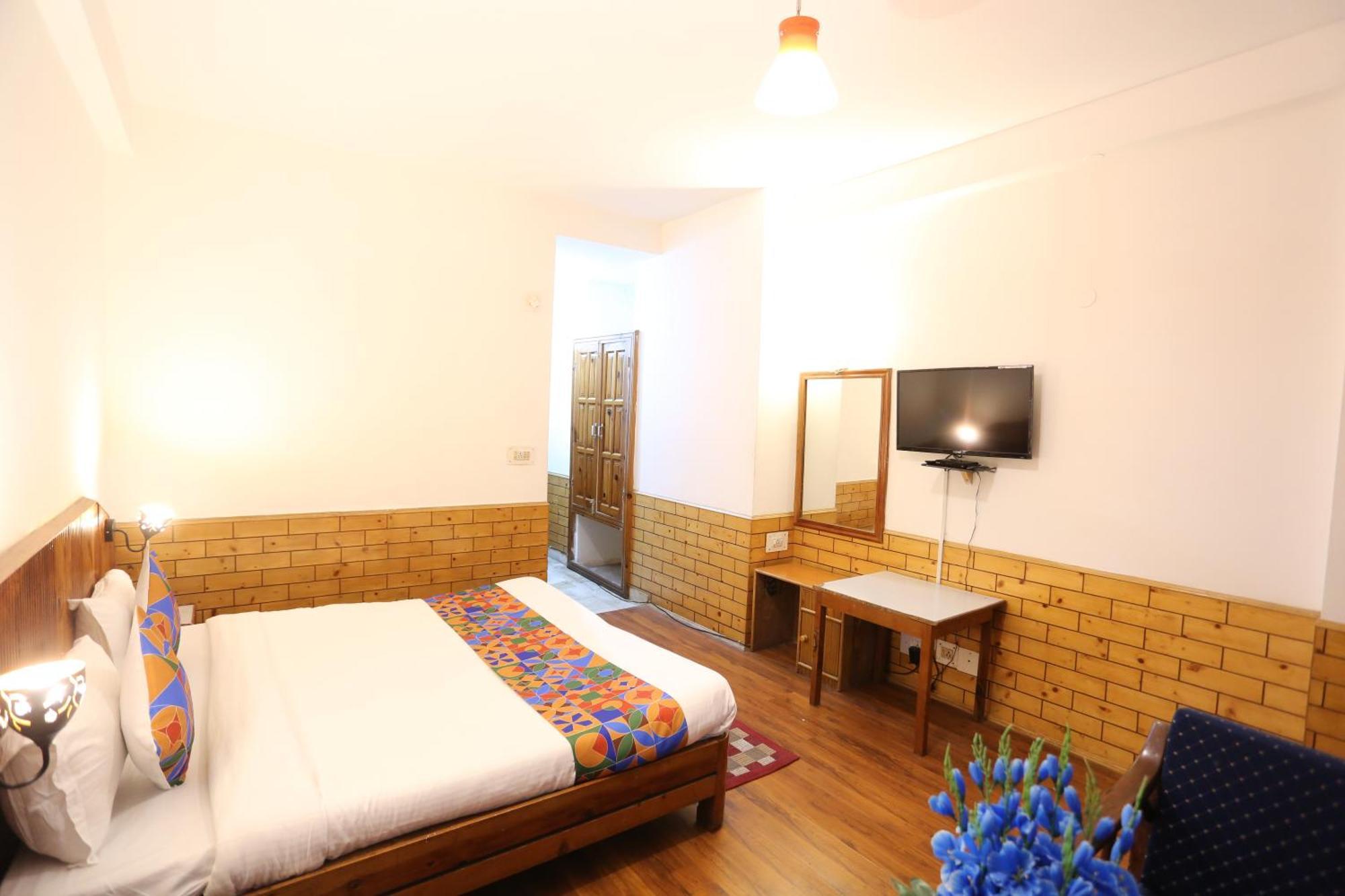 Hotel Surbhi Vashist Exterior foto